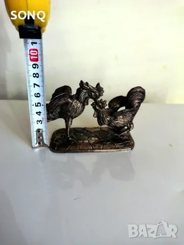 Прекрасна Колекционерска Фигурка Петел и Кокошка, снимка 8 - Колекции - 49601209