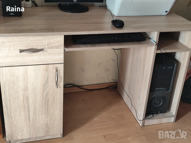 Бюро за компютър 