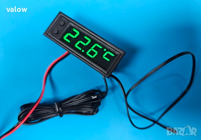 Цифров панелен волтметър термометър часовник за кола камион каравана мотор и др