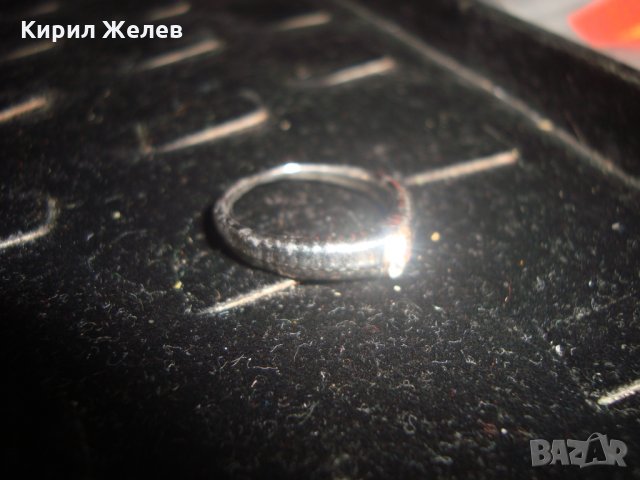 НЕЖЕН с БЯЛА ПОЗЛАТА ПРЪСТЕН с 2 ЦИРКОНА в ЗЛАТНО ГНЕЗДО 17502, снимка 10 - Пръстени - 31263980