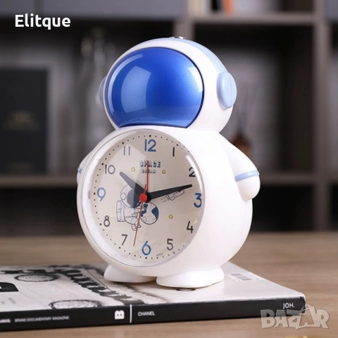 Творчески детски часовник Астронавт 14cm*11m*6.5cm, снимка 3 - Други - 52895005