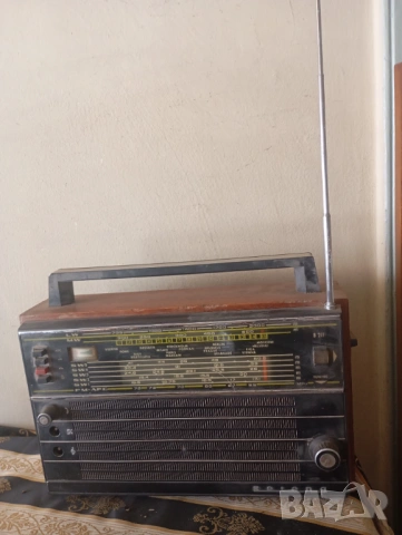 Стар транзистор СЕЛЕНА, радиоапарат