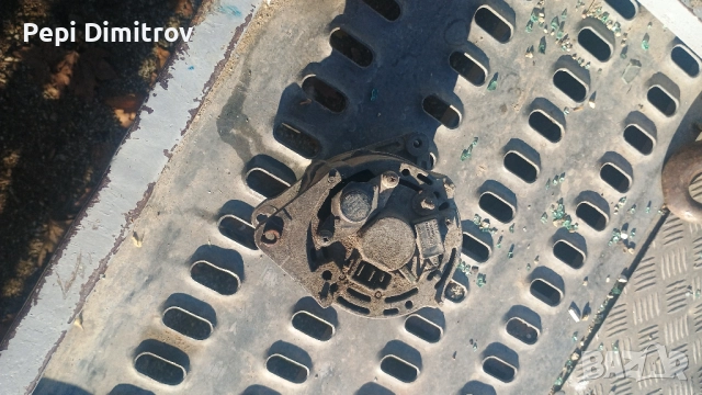 Динамо Алтернатор Motorcraft EGL 1225 L Форд Фиеста Куриер Ford Fiesta Courier 1,8d, снимка 3 - Части - 52415553