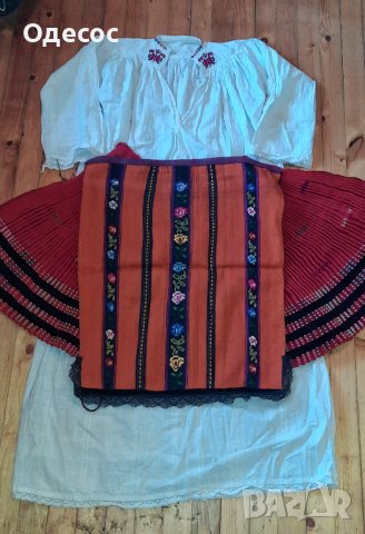 Автентична носия от северозападна България., снимка 4 - Антикварни и старинни предмети - 38999710