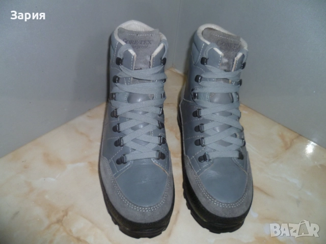 LOWA туристически обувки №40, снимка 2 - Дамски боти - 52093253