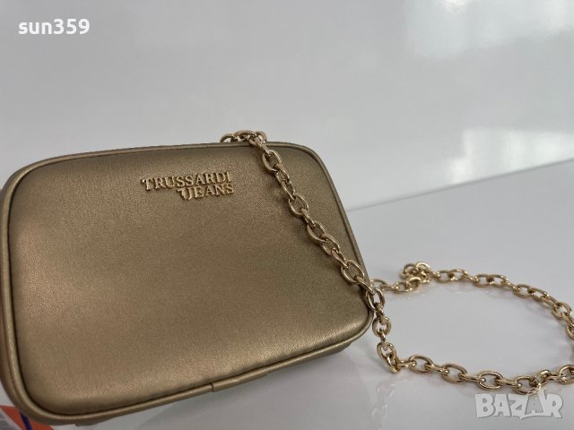 Златиста чанта Trussardi, снимка 4 - Чанти - 42686426