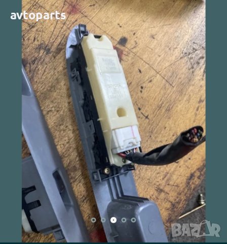 Toyota avensis verso 2005година Копчета ел стъкла, снимка 3 - Части - 40470253