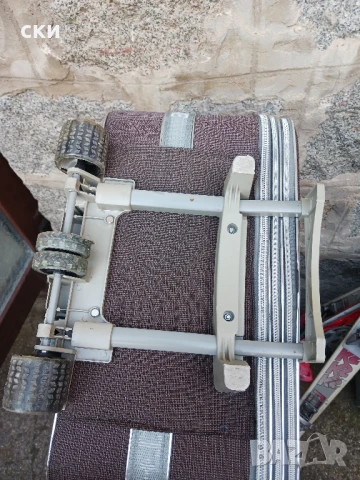 куфар плат в.70см ш.50см д.30см с колелца, снимка 8 - Куфари - 50551779