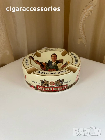 Arturo Fuente пепелник за пури – 4 места, керамика, подаръчна кутия, снимка 6 - Табакери - 53891201