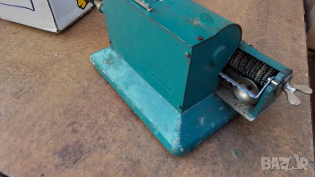 Стара сметачна машина Феликс, снимка 2 - Други ценни предмети - 42638220