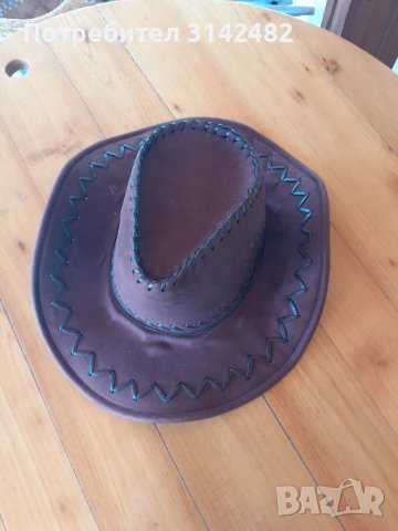 каубойски шапки 2 бр. 