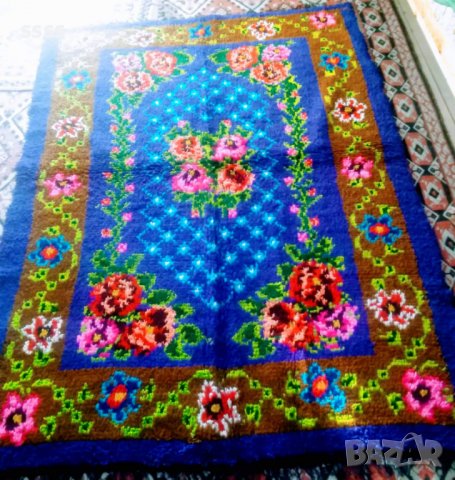 Домашни плетива , снимка 2 - Олекотени завивки и одеяла - 38543202