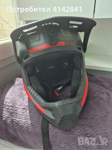 каска 25евро, снимка 4 - Аксесоари за велосипеди - 54089436