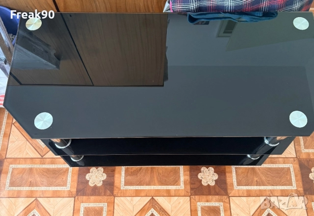 Стъклен скрийн за телевизор и домашно кино