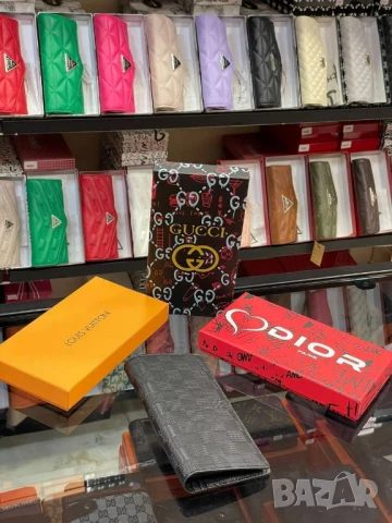портмонета в кутия louis vuitton gucci , снимка 2 - Портфейли, портмонета - 51320766