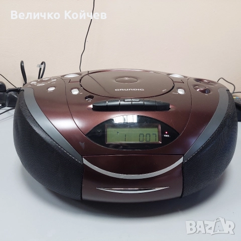 Радиокасетофон Grundig със cd,usb,sd card!, снимка 3 - Радиокасетофони, транзистори - 52971016