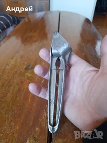 Стара алуминиева преса за чесън #6, снимка 4 - Други ценни предмети - 49497139