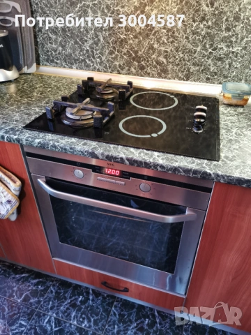 Продавам 2 фурни (AEG + Раховец) + комбиниран котлон Electrolux, снимка 2 - Печки, фурни - 53232088