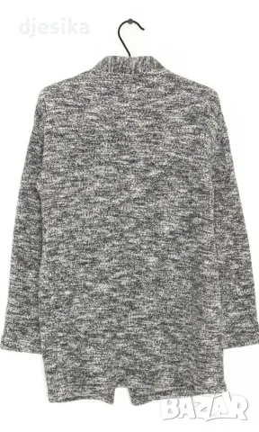 Дамско палто Bershka, снимка 2 - Палта, манта - 55729445