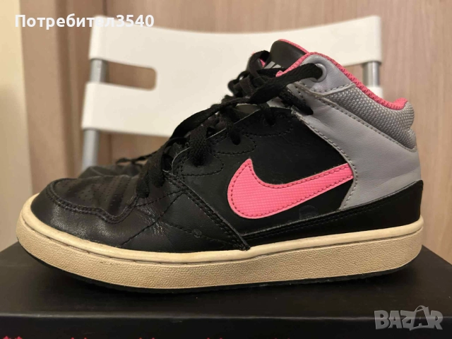 Кецове Nike, снимка 2 - Кецове - 45556901