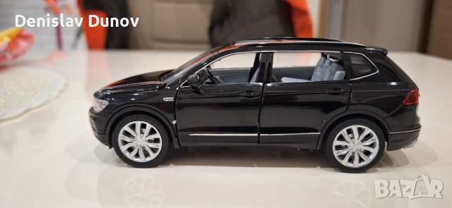 VW Tiguan 1:32 с отваряеми врати, капак, светещи фарове и стопове, снимка 8 - Коли, камиони, мотори, писти - 51210502