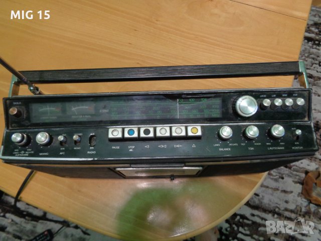 Радиокасетофон Magnus 2000 Stereo (Магнус 2000 Стерео) от 80 - те години., снимка 4 - Стругове - 26153893