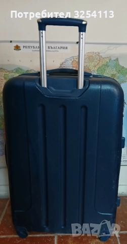 Куфар голям твърд с дръжка на колела, снимка 3 - Куфари - 52942578