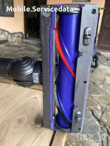 Вертикална Прахусмокачка Dyson V6 Total Clean, снимка 10 - Прахосмукачки - 53240877