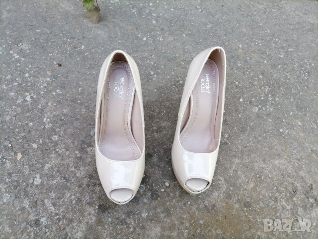 Дамски обувки, снимка 2 - Дамски обувки на ток - 36833079