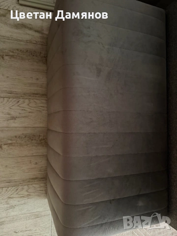 Тапицирана табуретка , снимка 3 - Дивани и мека мебел - 54187167