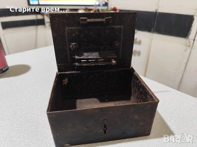 Стара Метална Касичка Отворена , снимка 5 - Други ценни предмети - 52347524