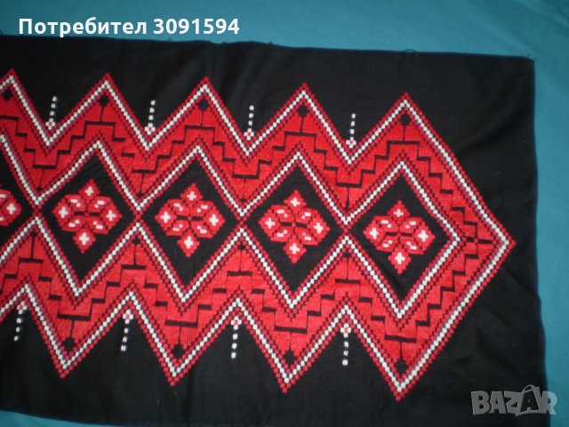 Винтидж ръчно бродирана покривка ковьор за стена черно червено, снимка 4 - Антикварни и старинни предмети - 35572139