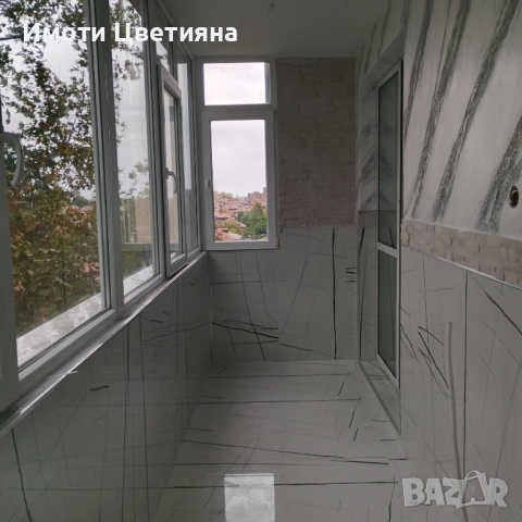 Луксозен апартамент 200 кв.м в центъра на Нова Загора, снимка 16 - Апартаменти - 51940089