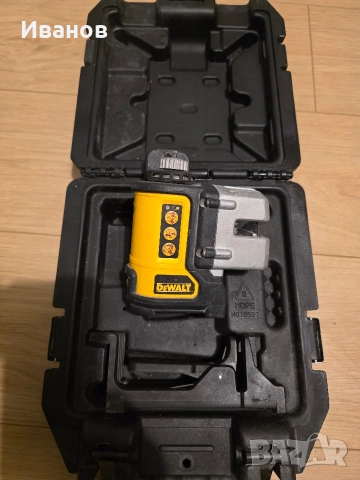 Лазерен нивелир Девалт Dewalt DW089