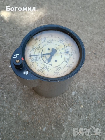 Стар самолетен прибор., снимка 2 - Антикварни и старинни предмети - 51148927