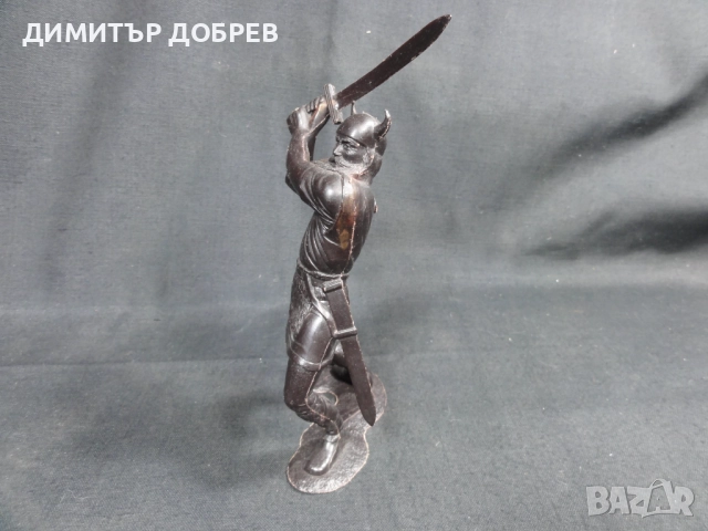 СТАРА РЕТРО СОЦ СССР ПЛАСТМАСОВА ФИГУРКА ВИКИНГ, снимка 2 - Колекции - 52712067