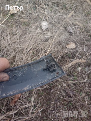 Лайсна преден десен калник Опел Корса Ц 2000-2006г, снимка 2 - Части - 44231334