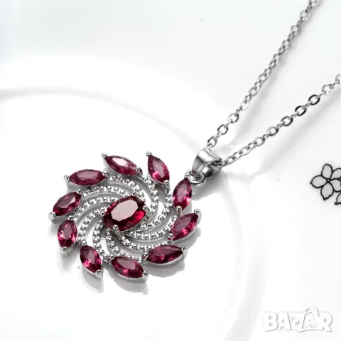 Колие с рубини, снимка 3 - Бижутерийни комплекти - 47837686