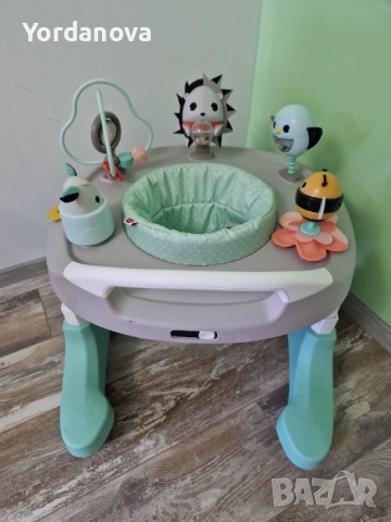 Мобилен център за игра Tiny Love / проходилка