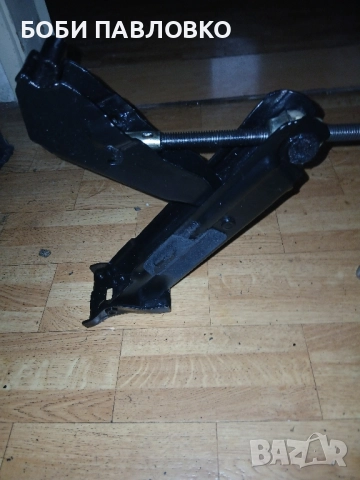 Оргинален крик волво оем, снимка 13 - Аксесоари и консумативи - 51975985