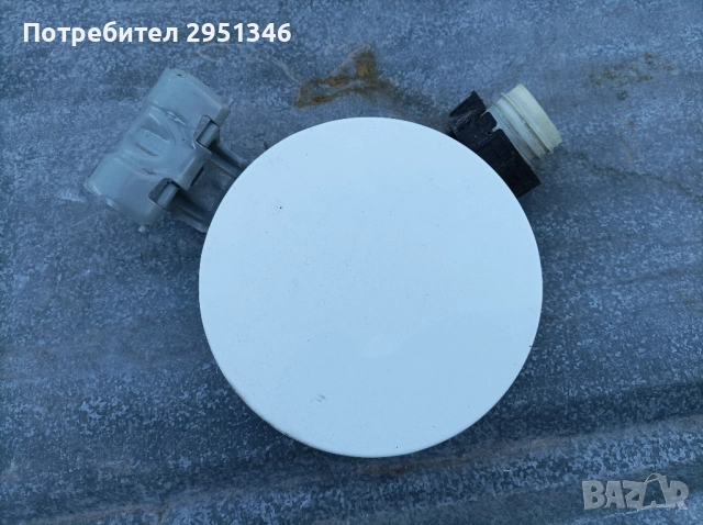 Капак резервоар Mitsubishi Space Star Mirage 