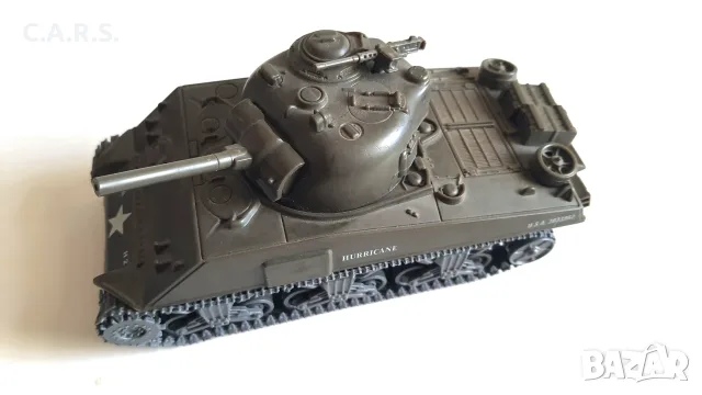 M4 Sherman „Hurricane“ WWII - NEW RAY 1:32, снимка 2 - Колекции - 56348371