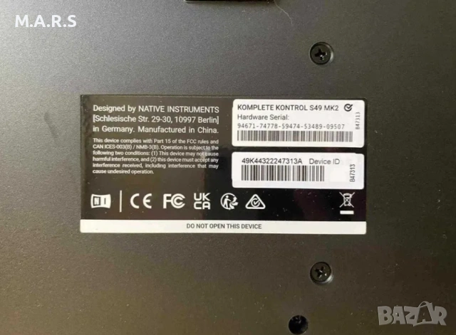 Native Instruments Komplete Kontrol S49 MK2 | Отлично състояние, снимка 2 - Синтезатори - 54081083