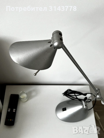 Настолна лампа с регулируема глава, снимка 2 - Настолни лампи - 54113706