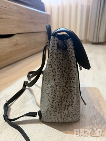 Оригинална дамска раничка Guess, снимка 10 - Раници - 51787105