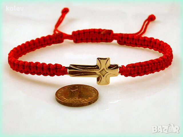 златен кръст в гривна червен конец, за мъж или за жена, снимка 3 - Гривни - 30577241
