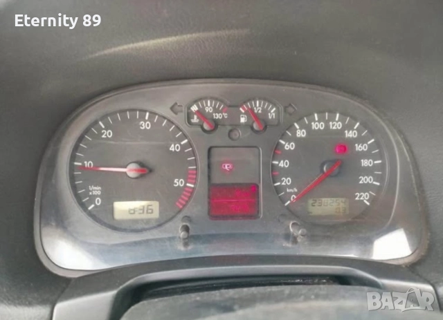 VW Bora 1.9 TDI 90 к.с.  2003г., снимка 7 - Автомобили и джипове - 51492133