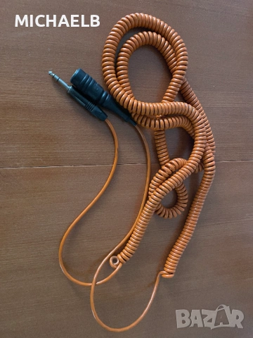 Продавам спираловиден кабел