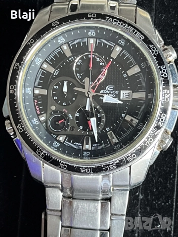 Часовник Casio.