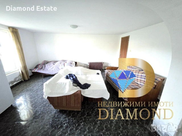 Триетажна къща в Димитровград, кв. Черноконево, снимка 2 - Къщи - 46508336